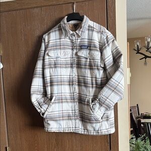 Patagonia Men's Cream and Blue Plaid Shirt Jacket